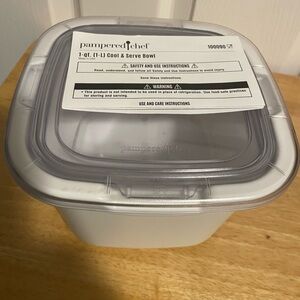 Pampered Chef 1 Qt Cool & Serve Bowl